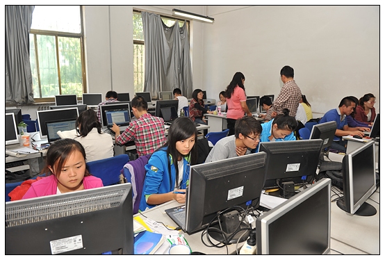 孫建中院長看望全國大學生數學建模競賽學生