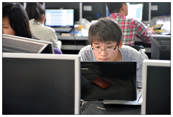 孫建中院長看望全國大學生數學建模競賽學生