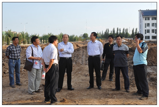 教育廳副廳長(zhǎng)王李金來晉中學(xué)院新校區(qū)視察工作