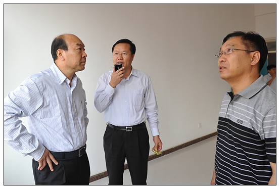 教育廳副廳長(zhǎng)王李金來晉中學(xué)院新校區(qū)視察工作