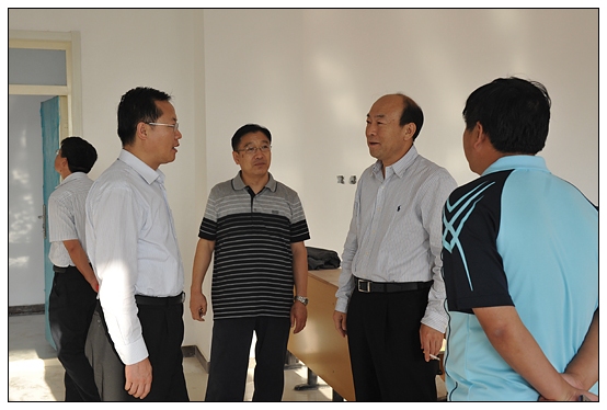 教育廳副廳長(zhǎng)王李金來晉中學(xué)院新校區(qū)視察工作