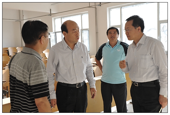 教育廳副廳長(zhǎng)王李金來晉中學(xué)院新校區(qū)視察工作