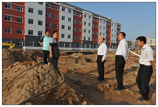 教育廳副廳長(zhǎng)王李金來晉中學(xué)院新校區(qū)視察工作