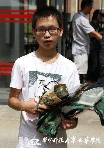 【迎新】2012級(jí)新生 “遠(yuǎn)航”的一天