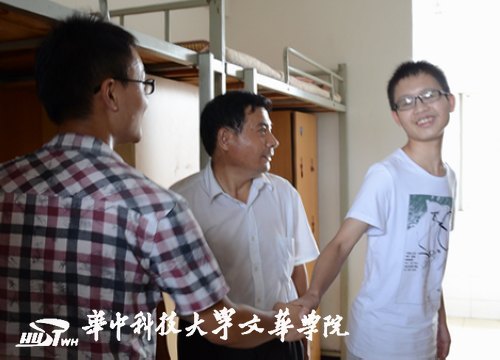 【迎新】2012級(jí)新生 “遠(yuǎn)航”的一天