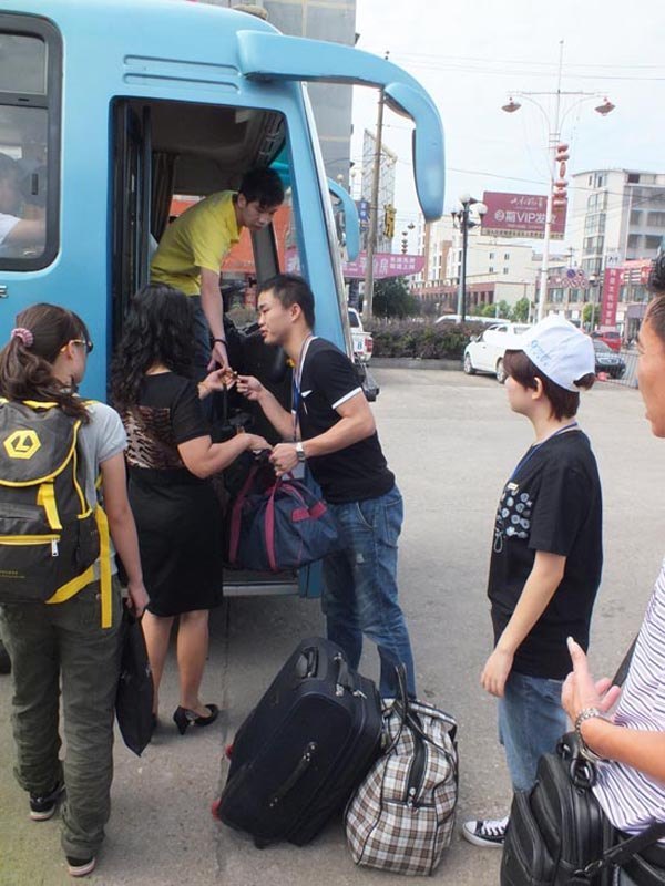 景德鎮陶瓷學院喜迎2012級新生