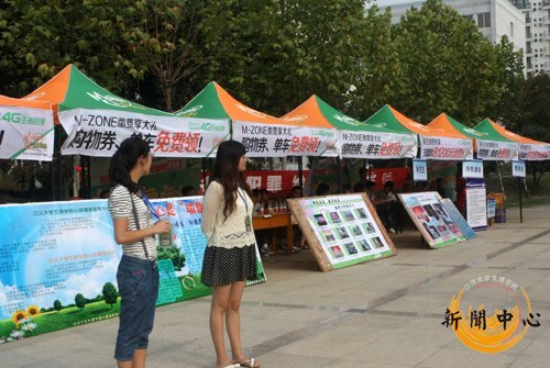 【組圖】江漢大學文理學院2012級新生接待工作