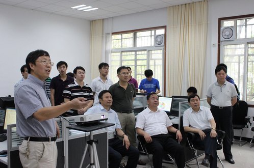 湖南省委常委、副省長陳肇雄一行來校考察調研