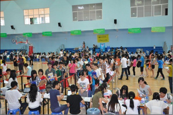 中山大學南方學院2012迎新工作圓滿結束