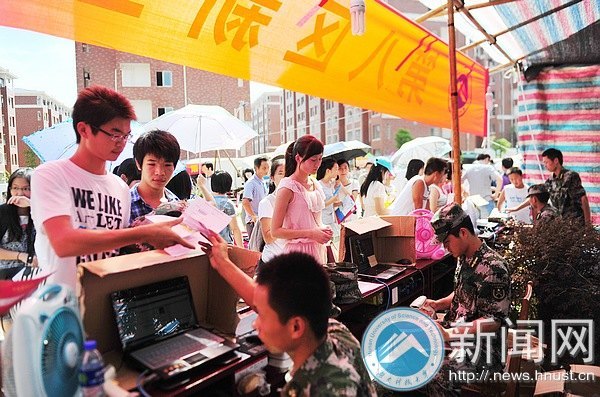 我們迎來了8715名新家人