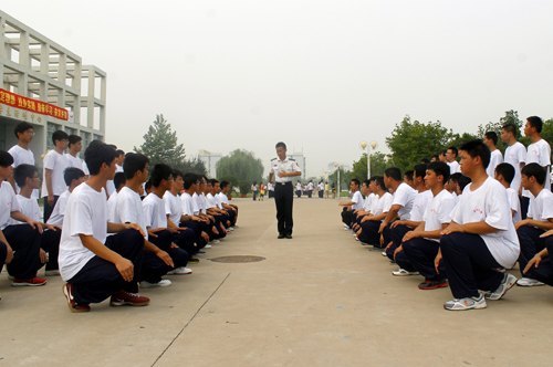 燕山大學里仁學院2012級新生軍訓圓滿結束