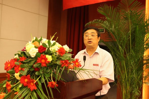 學校隆重慶祝第28個教師節