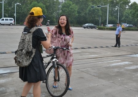 臺州學院學生以多種形式感念師恩