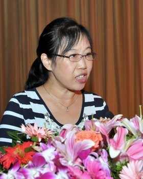 春華秋實喜擷碩果 錘煉師德再譜華章 常州工學院隆重舉行2012年教師節慶祝表彰大會