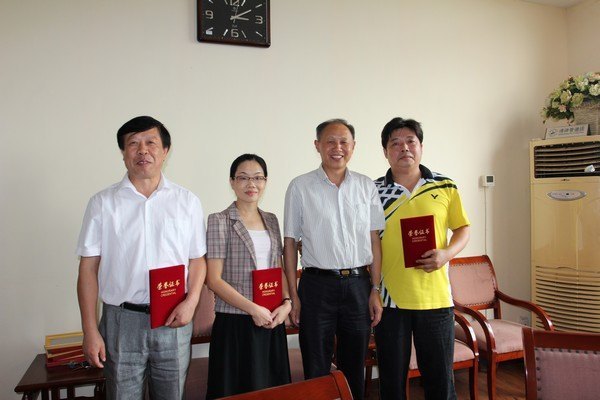 武漢工程大學舉行慶祝第28個教師節教師代表座談會