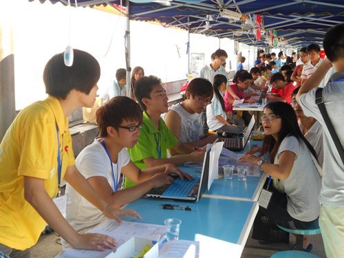 化工學(xué)院全力以赴做好迎新工作