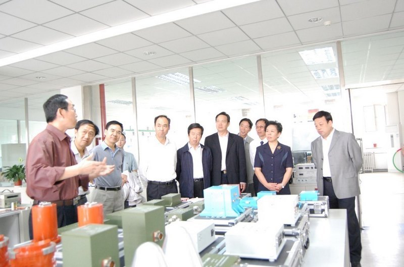 教育部領(lǐng)導(dǎo)來校視察指導(dǎo)工作