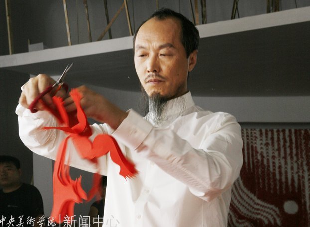 中央美術學院呂勝中教授獲“北京市師德先進個人”稱號