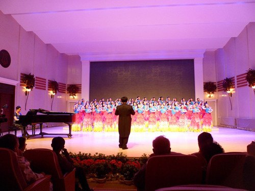 音樂學(xué)院“山鶯合唱團(tuán)”參加了第三屆中國長春——東北亞藝術(shù)周大學(xué)生合唱音樂會