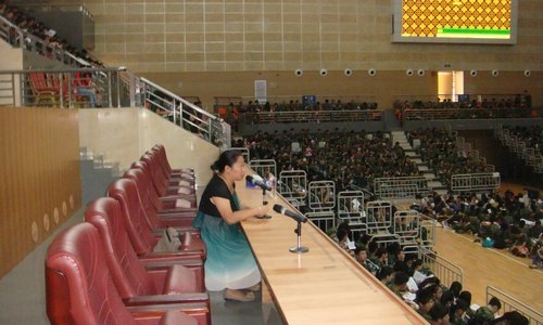 惠州學(xué)院為新生舉辦圖書館資源有效利用講座