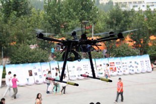 濱州學(xué)院學(xué)子設(shè)計研發(fā)六旋翼飛行器