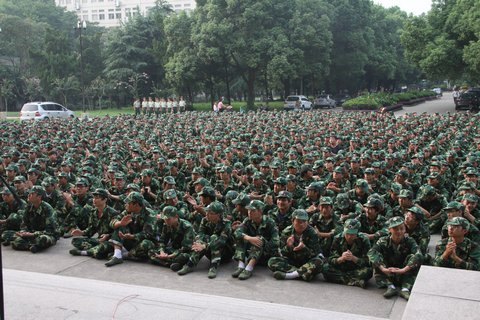 (圖文)安徽工業大學工商學院隆重召開2012級學生開學典禮暨軍訓動員大會