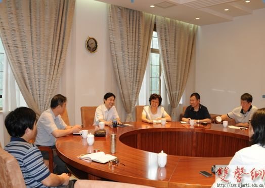 南京藝術(shù)學(xué)院與南京市文化部門(mén)共商產(chǎn)業(yè)開(kāi)發(fā)