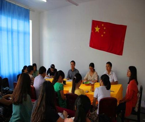 人文學院黨總支召開學習楷模大會