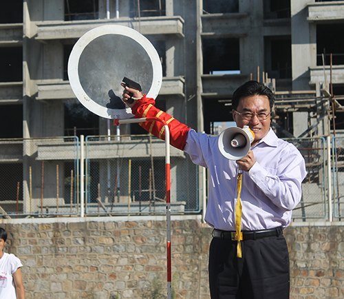 燕山大學里仁學院舉辦第八屆學生運動會