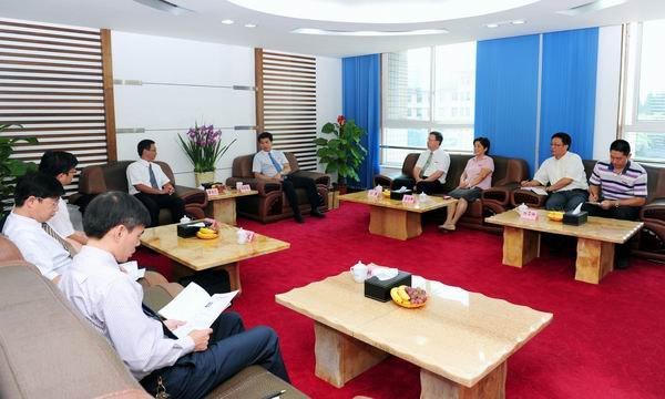 馬國防書記會見廖憲文副校長等臺灣貴賓