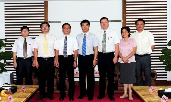 馬國防書記會見廖憲文副校長等臺灣貴賓