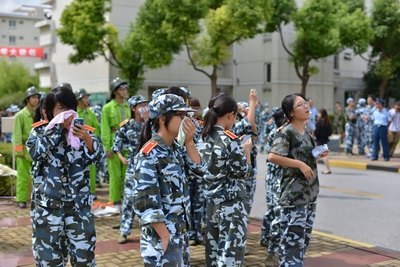 浦東校區開展學生宿舍消防疏散演習
