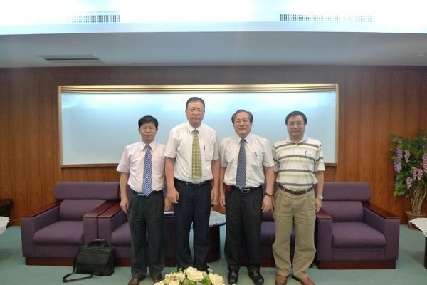 校領導參訪臺灣義守大學