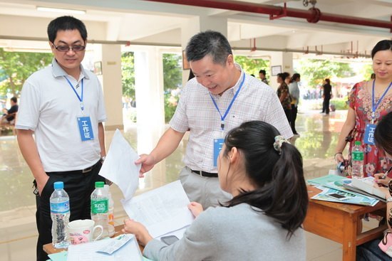 重慶醫(yī)科大學(xué)2012年迎新工作圓滿結(jié)束