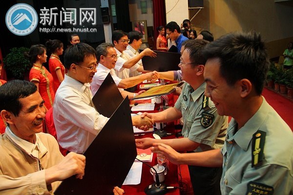 2012年教學工作會議暨教學表彰大會隆重召開