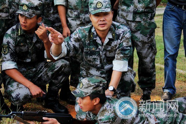 “送你一枚小彈殼!”——湖南科技大學12級新生實彈“試槍”