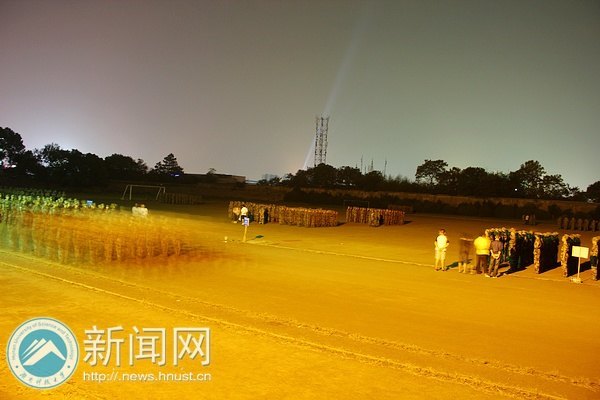 新生夜訓依舊神采奕奕