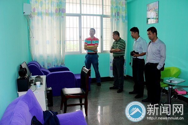 湖南省合格心理咨詢室建設項目專家組蒞臨湖南科技大學指導工作