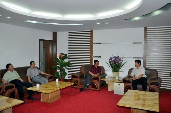 馬國防書記會見甘肅聯合大學校長助理王克太