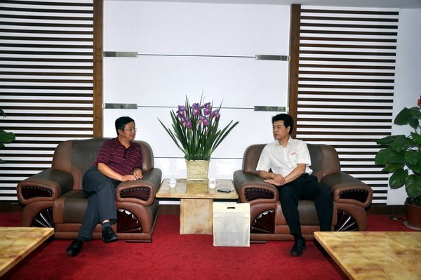 馬國防書記會見甘肅聯合大學校長助理王克太