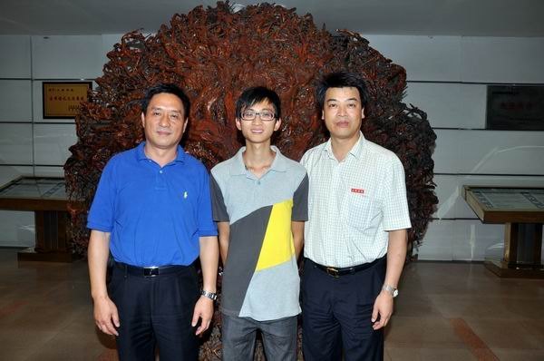 省文明辦領(lǐng)導(dǎo)看望全國道德模范曹陽飛宇