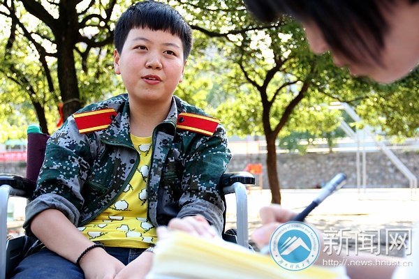 “我想和他們一起軍訓”