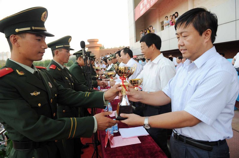 濱州學院2012級學生軍政訓練圓滿結束