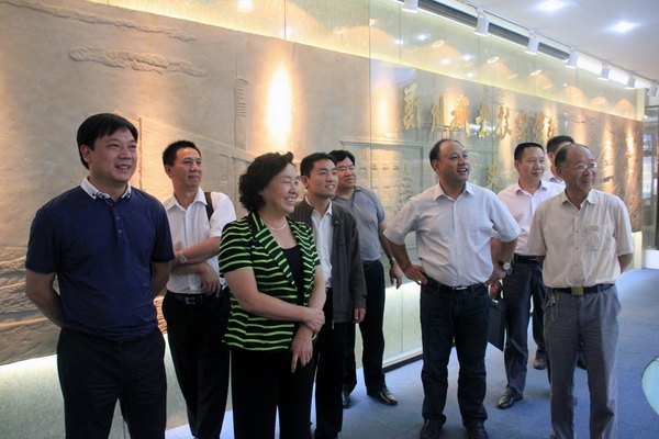 I(y){(dio)йM(li)I(y)g(sh)W(xu)Ժ{(dio)