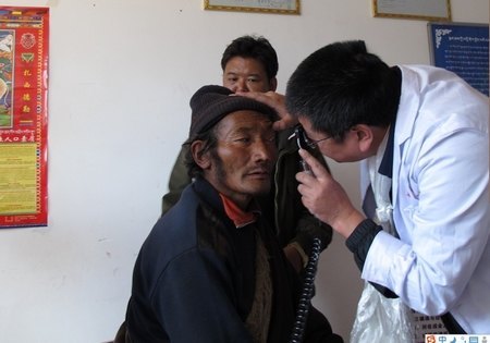 市送醫進藏醫療專家組雪域高原獻愛心