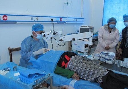 市送醫進藏醫療專家組雪域高原獻愛心