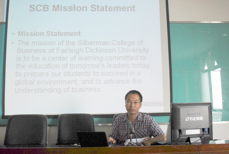 經政學院舉行教師外出研修、學術會議學習匯報會