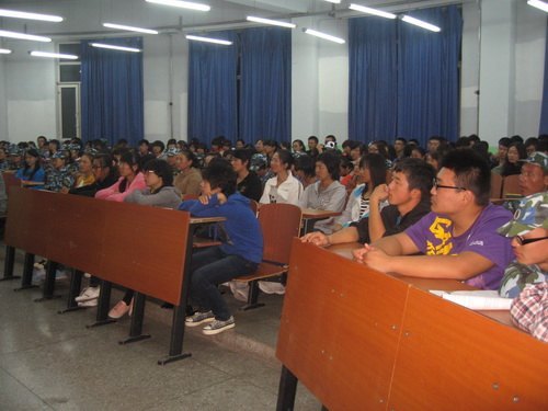 食品工程學(xué)院舉辦‘中國共產(chǎn)黨的知識’座談會食品工程學(xué)院舉辦‘中國共產(chǎn)黨的知識’座談會