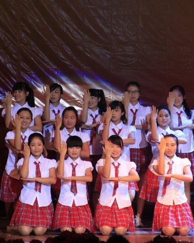 2012年迎新軍民聯(lián)歡晚會(huì)隆重舉行