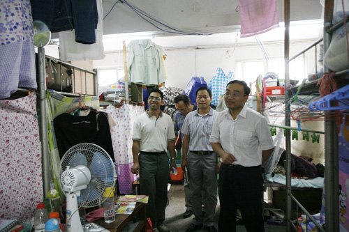 李仰智副院長率隊檢查兩校區(qū)后勤保障工作